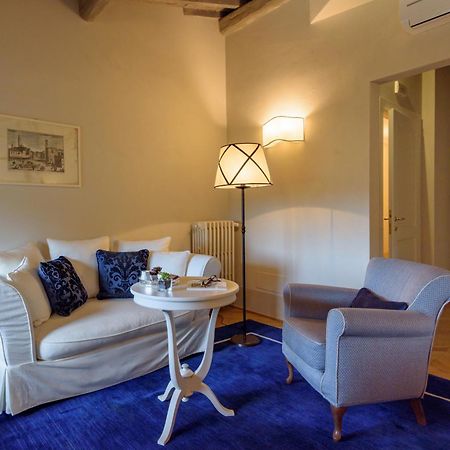 Bed and Breakfast Palazzo Della Stufa Residenza D'Epoca Florenz Exterior foto