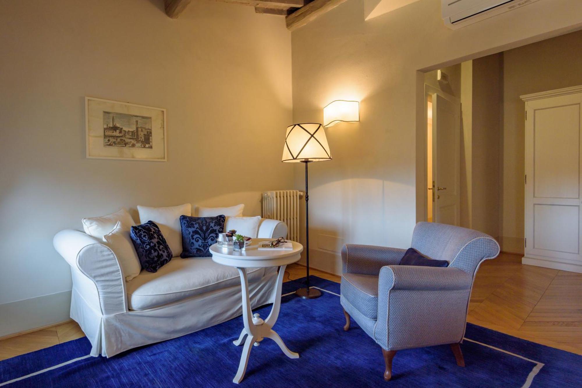 Bed and Breakfast Palazzo Della Stufa Residenza D'Epoca Florenz Exterior foto
