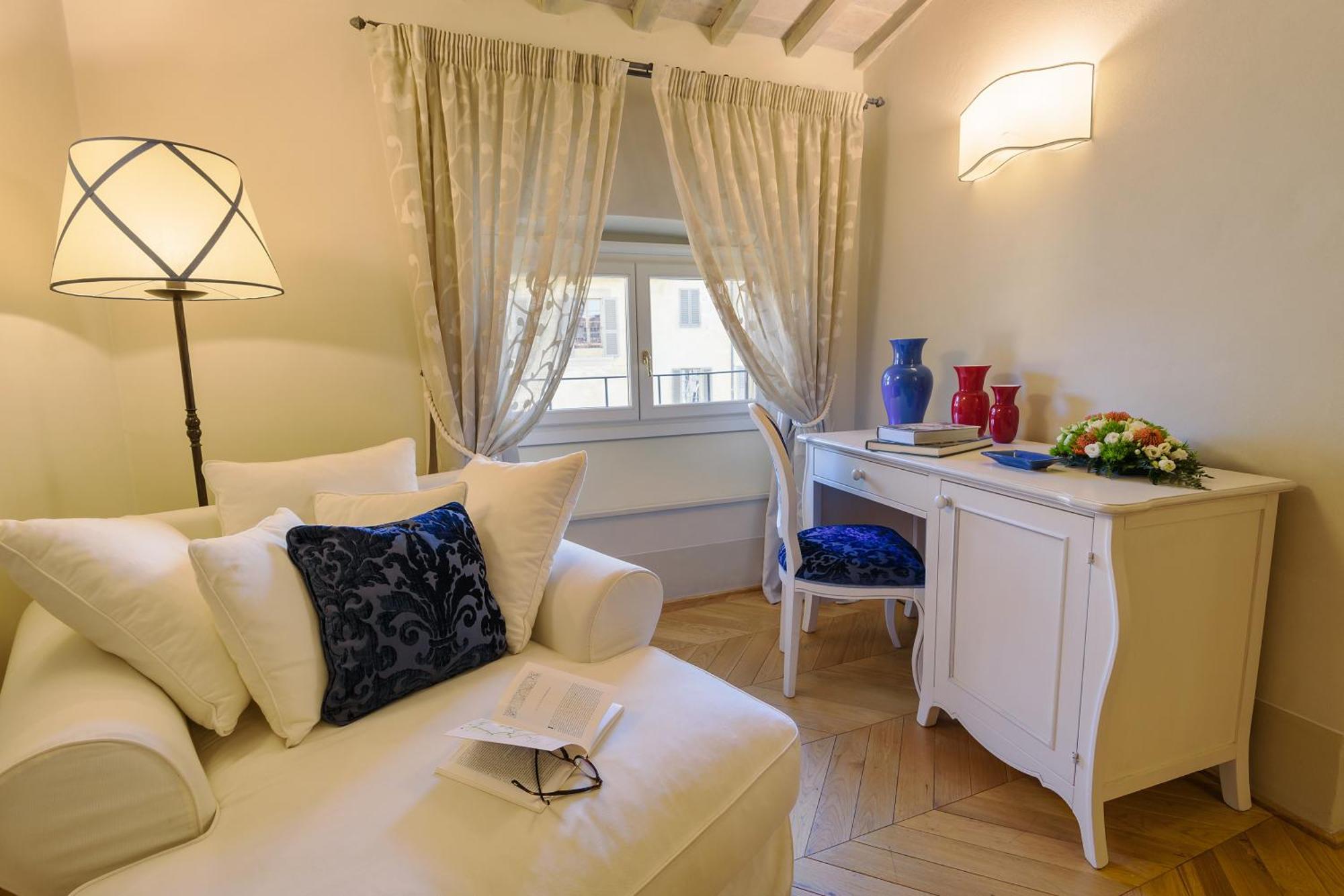 Bed and Breakfast Palazzo Della Stufa Residenza D'Epoca Florenz Exterior foto
